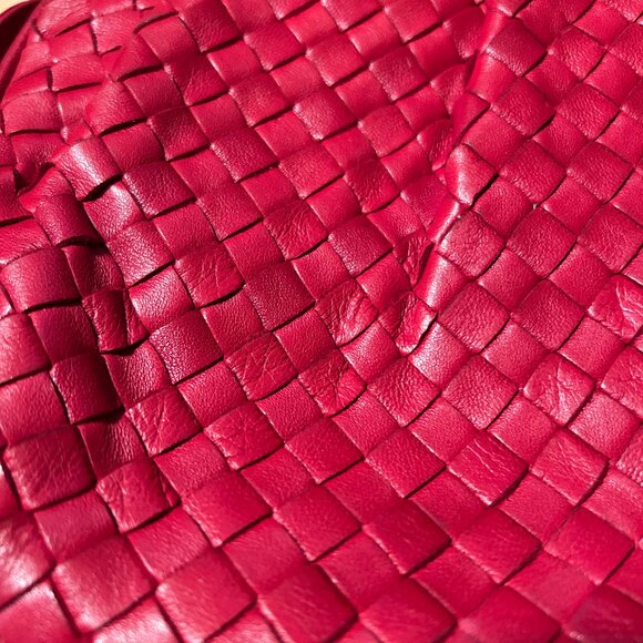 Womens Bottega Veneta Red Intrecciato Leather Clutch Handbag COLOR: RED ZIPPER C - Picture 13 of 16